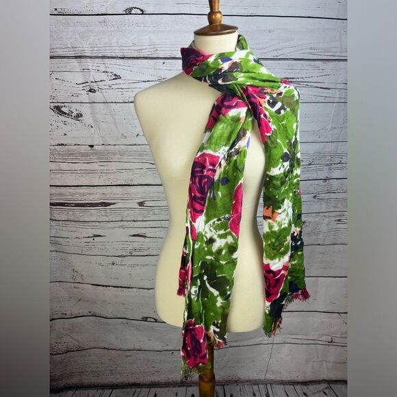 Beautiful Rose Scarf - Picture 8 of 8